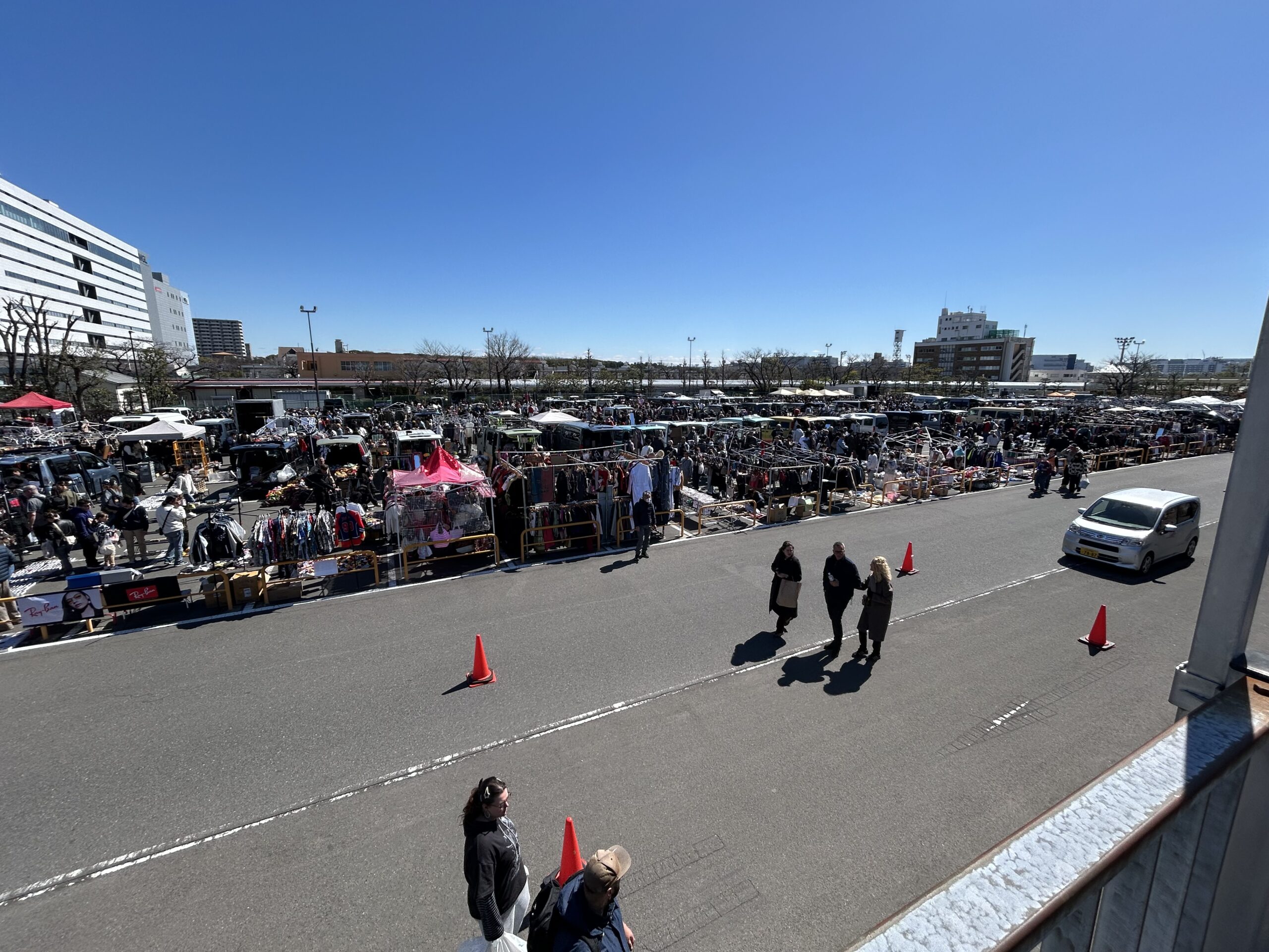 大井競馬場フリーマーケットへ行ってきました｜東京ローカルイベント体験